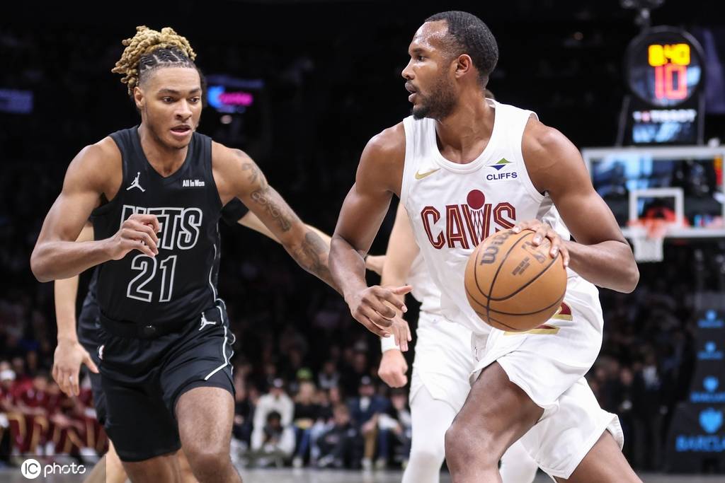 哈登22+9+8小波特26分 篮网不敌骑士8连败